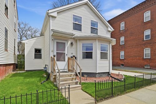 49 West St, Chicopee, MA, 01013 | Card Image