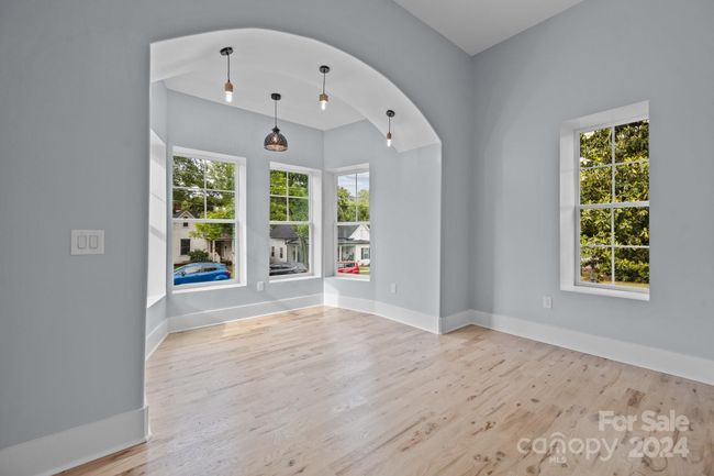 Street side bedroom | Image 7