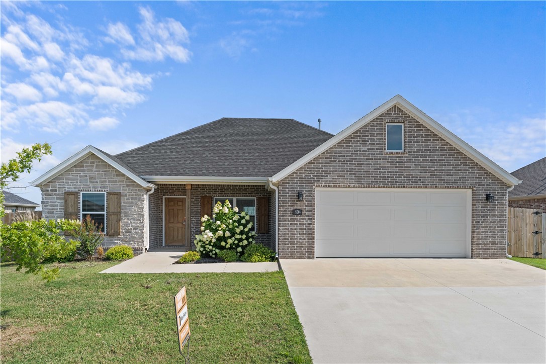 Hickory Meadows Ave, Tontitown, AR 72762