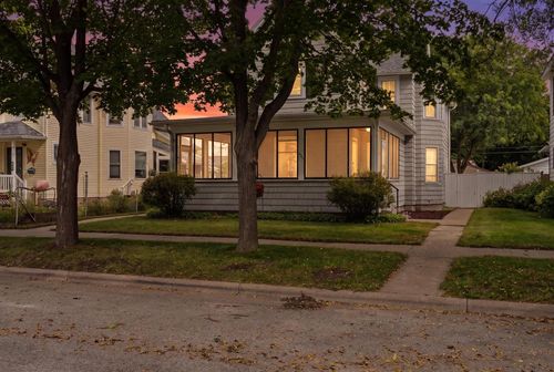 1536 Wood Street, La Crosse, WI, 54603 | Card Image