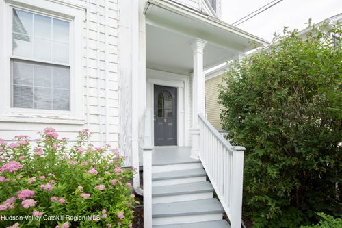 apt-b-23 Livingston St, Rhinebeck, NY, 12572-1540 | Card Image