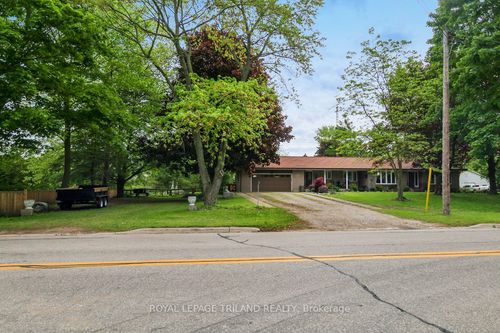 9460 Currie Rd, Dutton/Dunwich, ON, N0L2M0 | Card Image