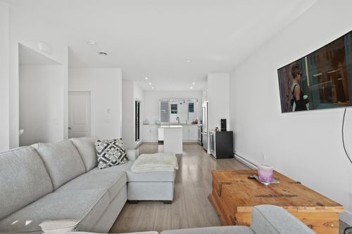 8-16433 19 Ave, Surrey, BC, V3Z0Z1 | Card Image