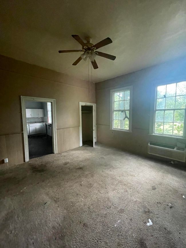 212 Perkins Bedroom 2 | Image 9