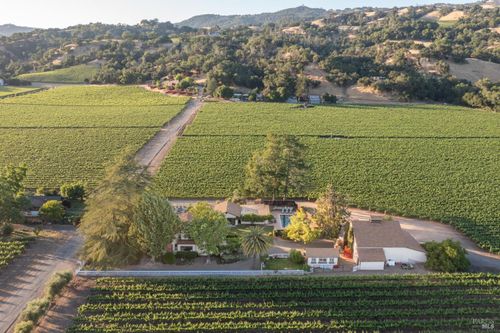1499 Moody Ln, Geyserville, CA, 95441-9512 | Card Image
