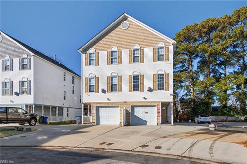 b-8125 Redmon Rd, Norfolk, VA, 23518-2349 | Card Image