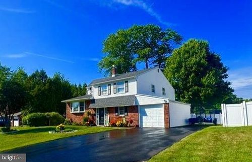 420 Hancock Rd, WARMINSTER, PA, 18974-5322 | Card Image