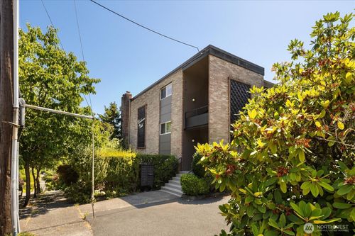 103-5101 Ne 55th St, Seattle, WA, 98105-2874 | Card Image