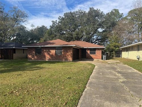 1027 Arcadia Dr, Baton Rouge, LA, 70810-2640 | Card Image