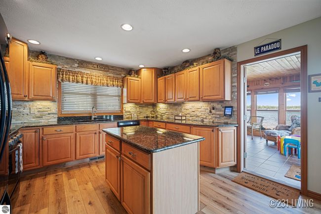 6890 Jessie Dr, House other with 4 bedrooms, 2 bathrooms and null parking in Saint Helen MI | Image 22