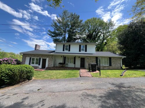 441 Skyline Dr, Gate City, VA, 24251-2673 | Card Image