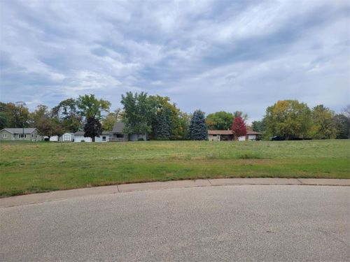 516 Clover Ct, Lake City, MN, 55041 | Card Image
