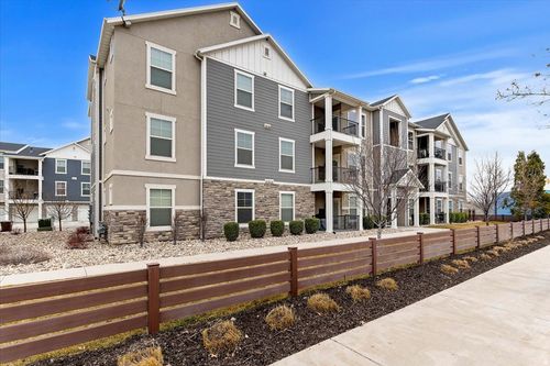 660 N Emery Ln W, Vineyard, UT, 84059 | Card Image