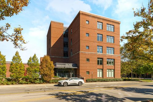 apt-205-828 Bobcat Ave, Grandview Heights, OH, 43212-3923 | Card Image