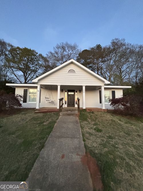 104 Ridgecrest Rd, Lagrange, GA, 30240-2138 | Card Image