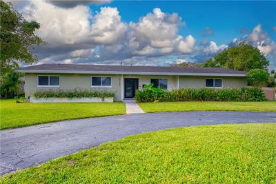 4722 Van Buren St, House other with 4 bedrooms, 3 bathrooms and null parking in Hollywood FL | Image 1