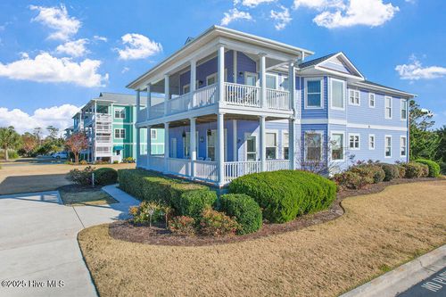 5007 Nester Dr, Southport, NC, 28461-7454 | Card Image