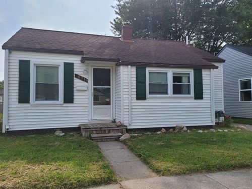 28210 Maple St, Roseville, MI, 48066-7409 | Card Image