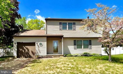 3 Midili Dr, Waterford Works, NJ, 08089-2433 | Card Image