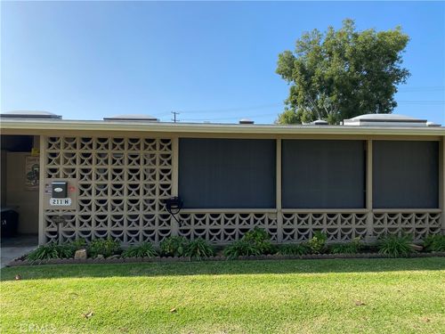 apt-211h-13160 Nassau Dr, Seal Beach, CA, 90740-3226 | Card Image