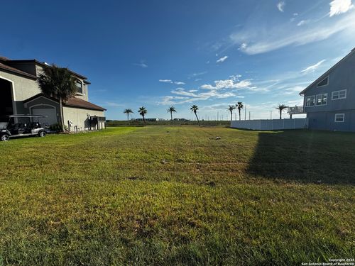 149 Mariners Dr, Port Aransas, TX, 78373-2249 | Card Image