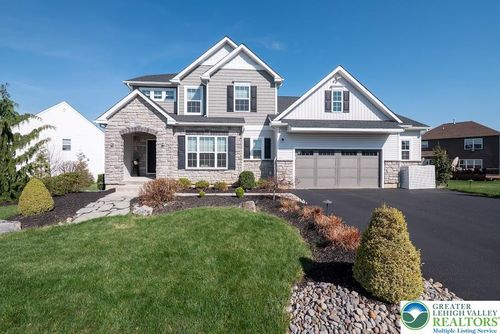 3517 Coventry Dr, Macungie, PA, 18062-8804 | Card Image