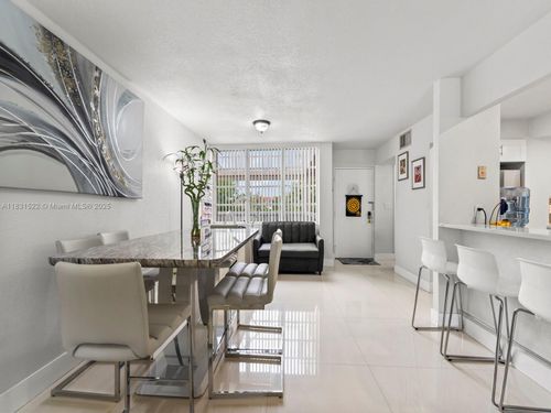 apt-320-7021 Environ Blvd, Lauderhill, FL, 33319-4239 | Card Image