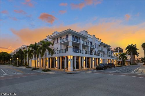 304-875 6th Ave S, Naples, FL, 34102-5704 | Card Image