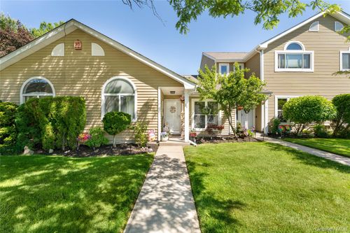 59 Eric Dr, Middle Island, NY, 11953-2619 | Card Image