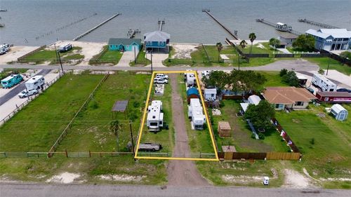 20 Copano Ridge Rd, Rockport, TX, 78382-9657 | Card Image