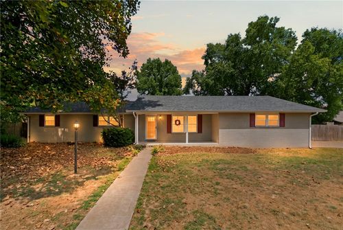 2004 Camino Real, Springdale, AR, 72762-2122 | Card Image