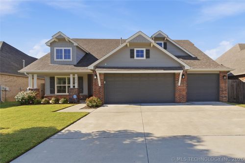 9234 133rd St, Bixby, OK, 74008-3586 | Card Image
