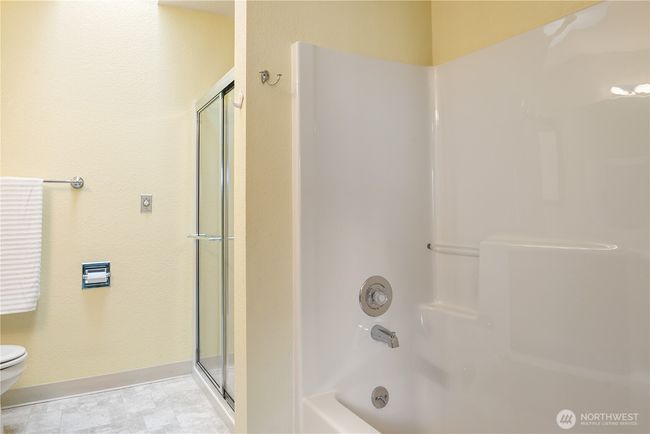 Primary bathroom | Image 16
