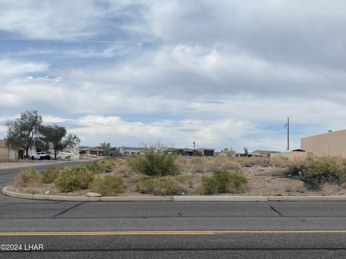 3821 Chemehuevi Blvd, Lake Havasu City, AZ, 86406-6443 | Card Image