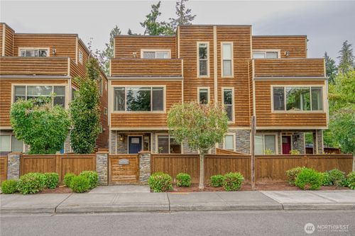 18507 71st Ave Ne, Kenmore, WA, 98028-2743 | Card Image