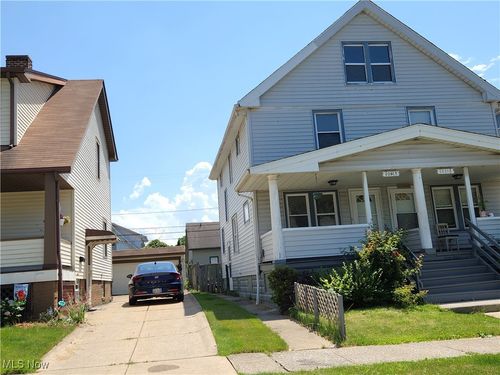 10118 Russell Ave, Garfield Heights, OH, 44125-1615 | Card Image