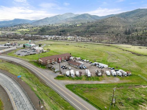 50 Lowe Road, Ashland, OR, 97520 | Card Image