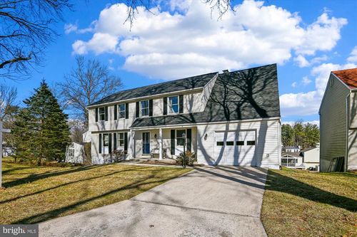 6887 Garland Ln, COLUMBIA, MD, 21045-4616 | Card Image