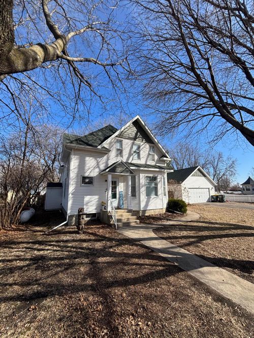 317 2nd St Nw, Pennock, MN, 56279-8517 | Card Image