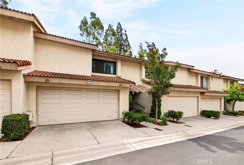 1034 Creekside Dr, Fullerton, CA, 92833-5012 | Card Image