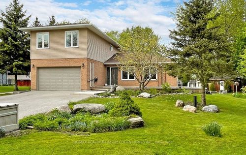 14 Mellon Ave, Pefferlaw, ON, L0E1N0 | Card Image