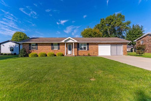 115 S Weber Dr, Haubstadt, IN, 47639-8130 | Card Image