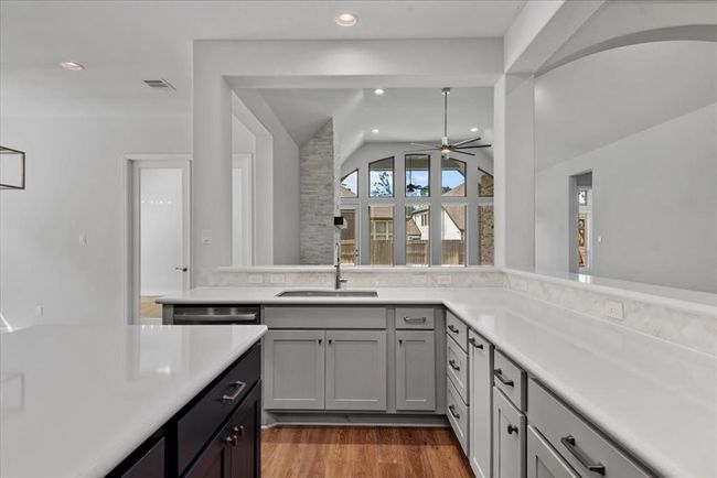 12015 Gramina Way, House other with 4 bedrooms, 4 bathrooms and 3 parking in Humble TX | Image 36