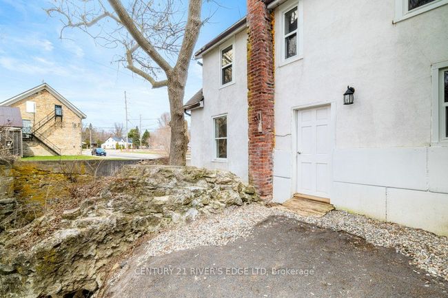 18 Main St E, House attached with 2 bedrooms, 1 bathrooms and null parking in Athens ON | Image 18