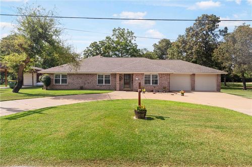 125 Golfview Dr, Hilltop Lakes, TX, 77871 | Card Image