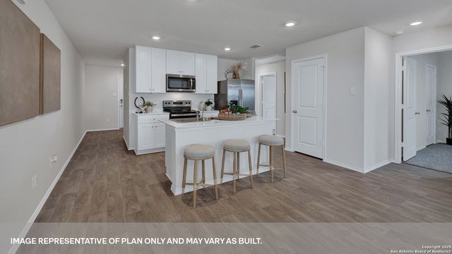 1001 Seedling Ln, House other with 4 bedrooms, 3 bathrooms and null parking in Seguin TX | Image 5