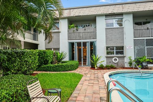 104-1541 Ne 34th Ct, Oakland Park, FL, 33334-5369 | Card Image