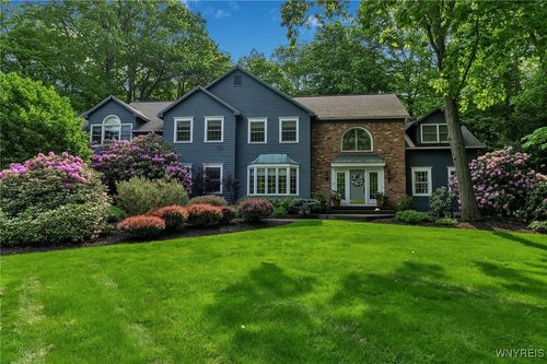 51 Hillsboro Dr, Orchard Park, NY, 14127-3433 | Card Image