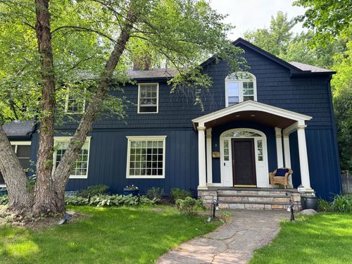 3 Edina Ct, Edina, MN, 55424-1136 | Card Image