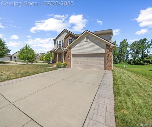 39320 Huron Pkwy, Westland, MI, 48185-3823 | Card Image